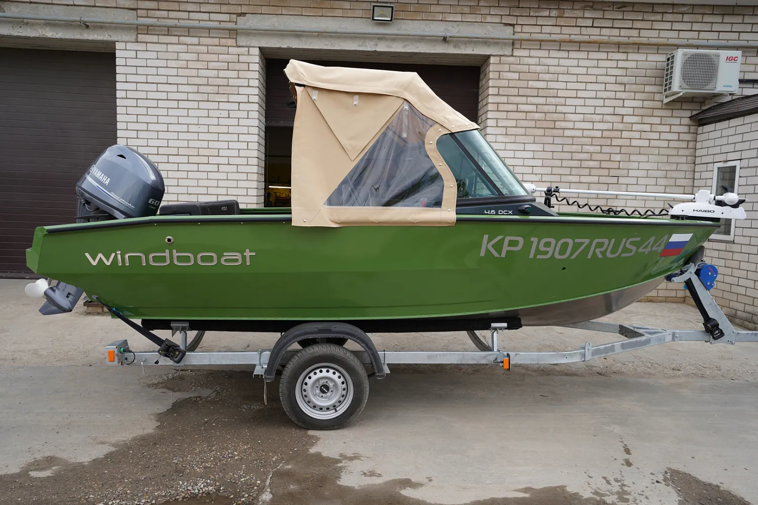 (2024) Windboat 4.6 dcx