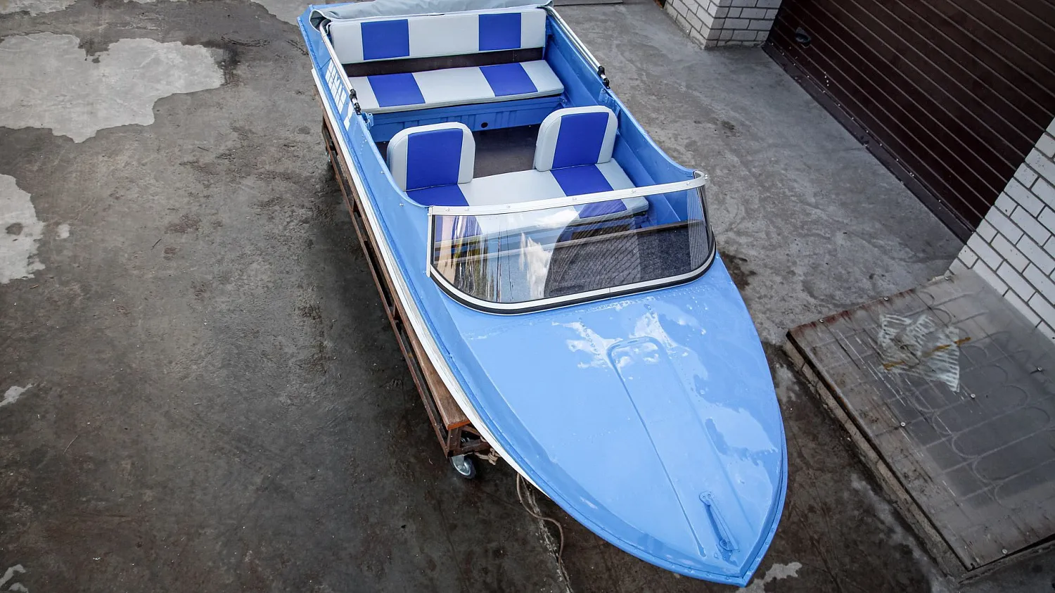 (2017) Неман 2 Ветровое стекло Элит и Ходовой тент (2017) Неман 2 Ветровое стекло Элит и Ходовой тент