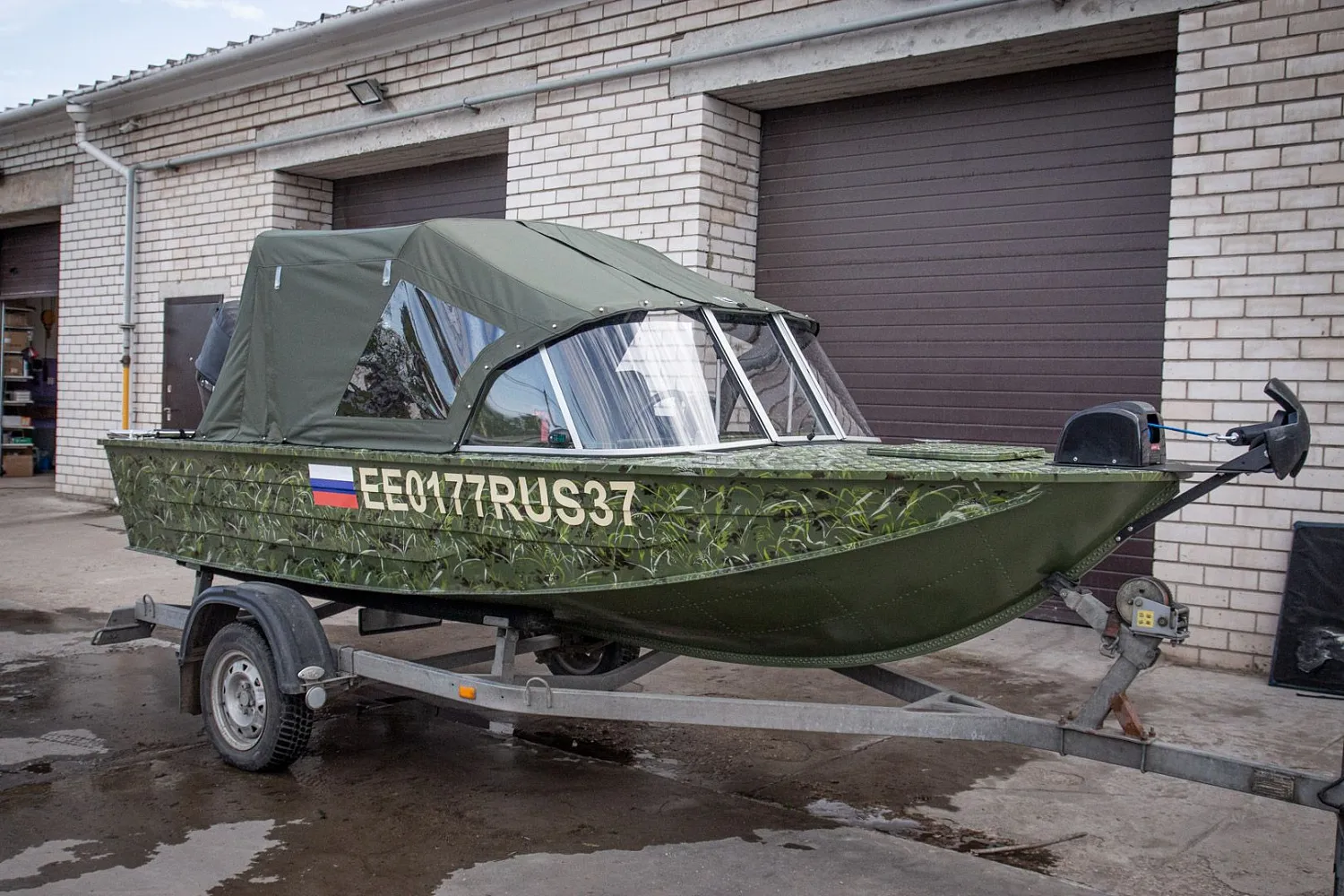 (2019) Южанка 2 Ветровое стекло Комфорт с боковиной Классик, тент Ходовой