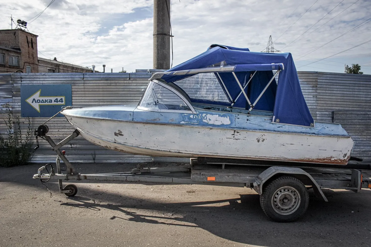 (2015) Неман 2 Ветровое стекло Элит и тент Ходовой (не серийные)