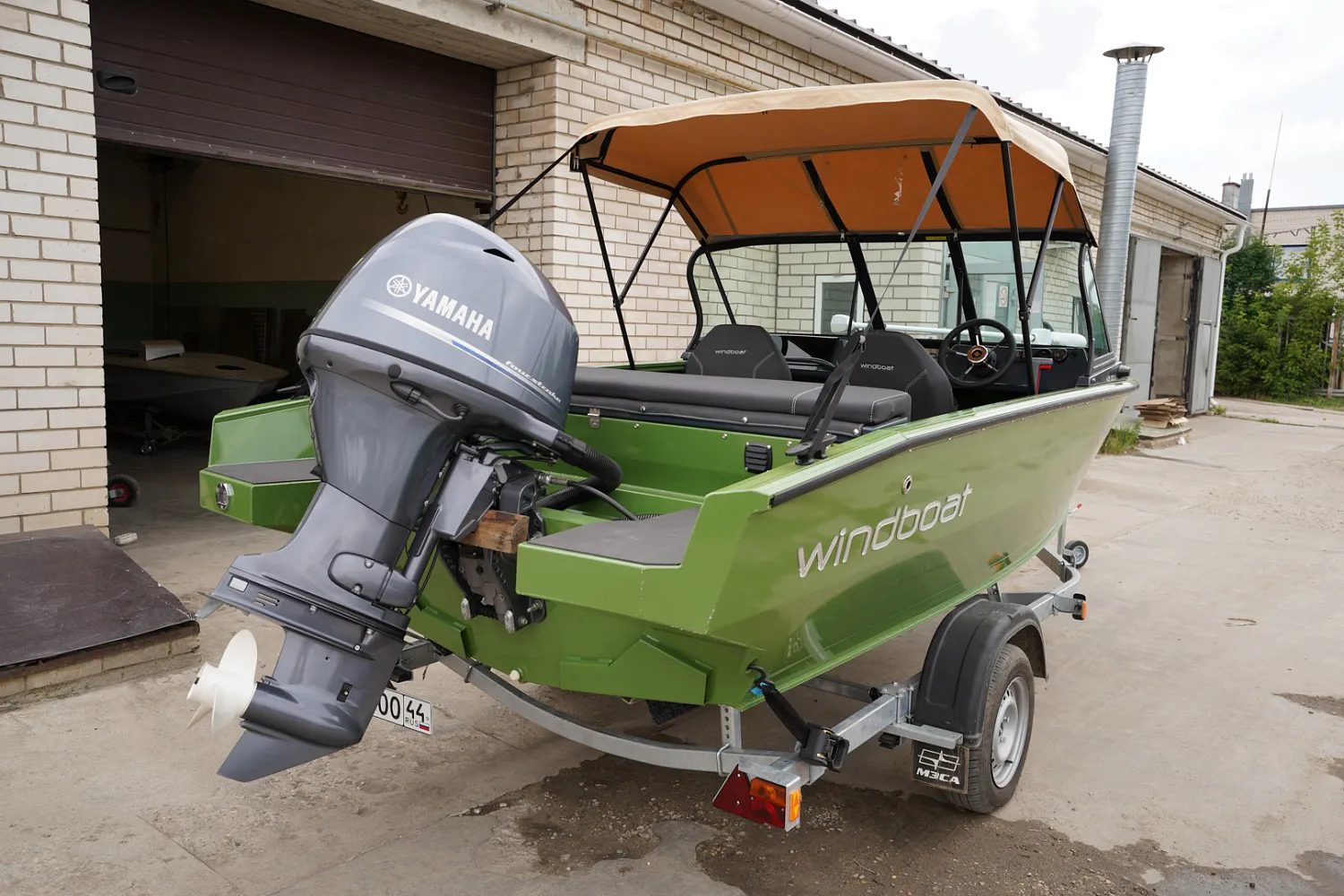 (2024) Windboat 4.6 dcx