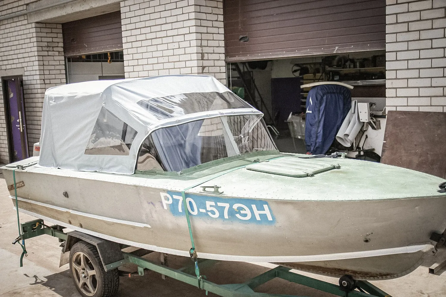 (2017) Прогресс 2 Заводское ветровое стекло и Ходовой тент