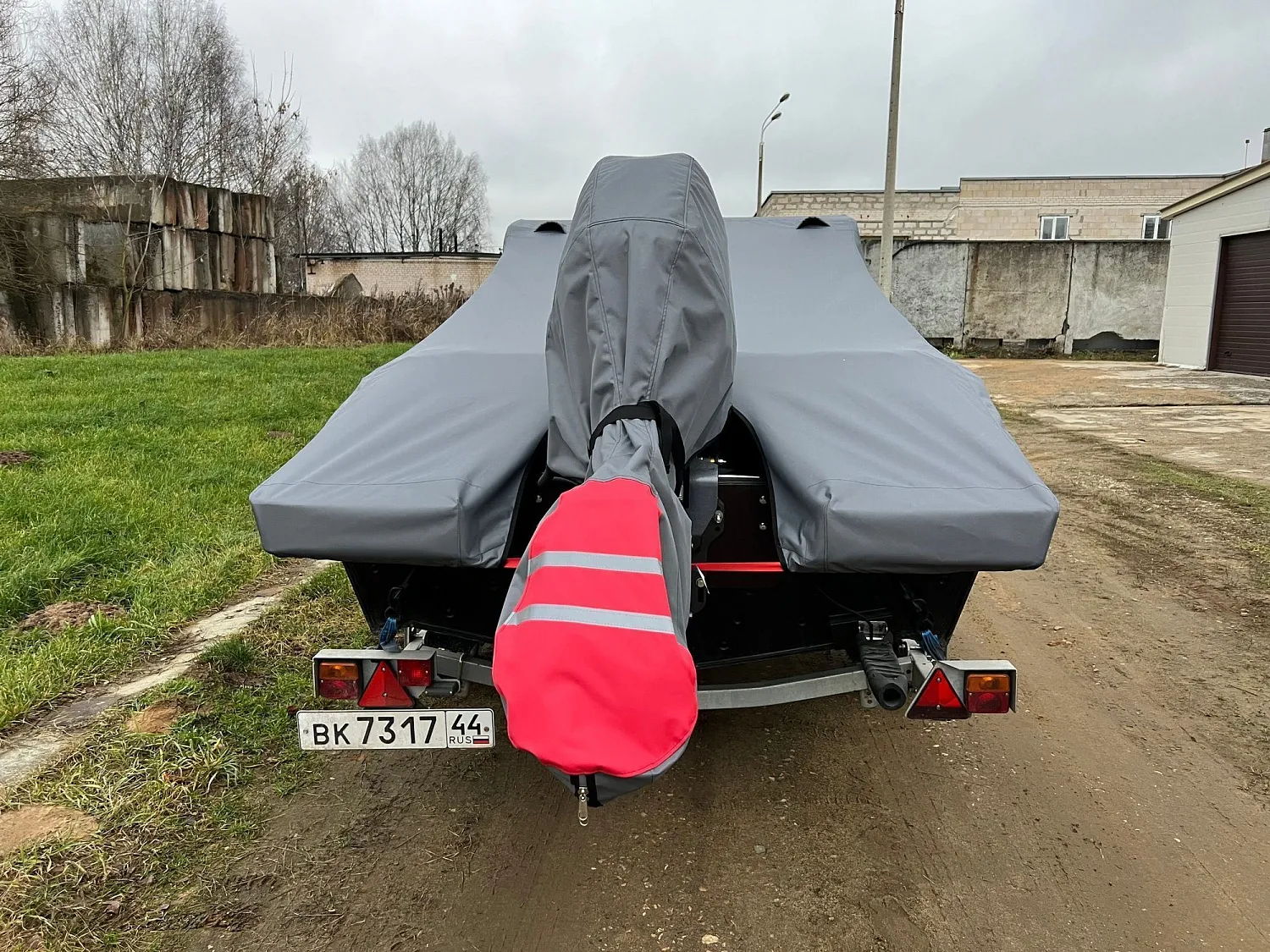 (2025) Goonch 460 SV fish M