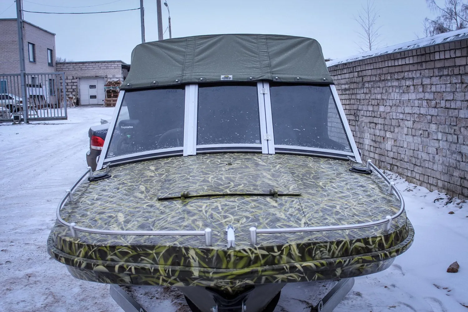 (2015) Обь 3 Ветровое стекло Премиум с боковиной Классик, покраска в камуфляж