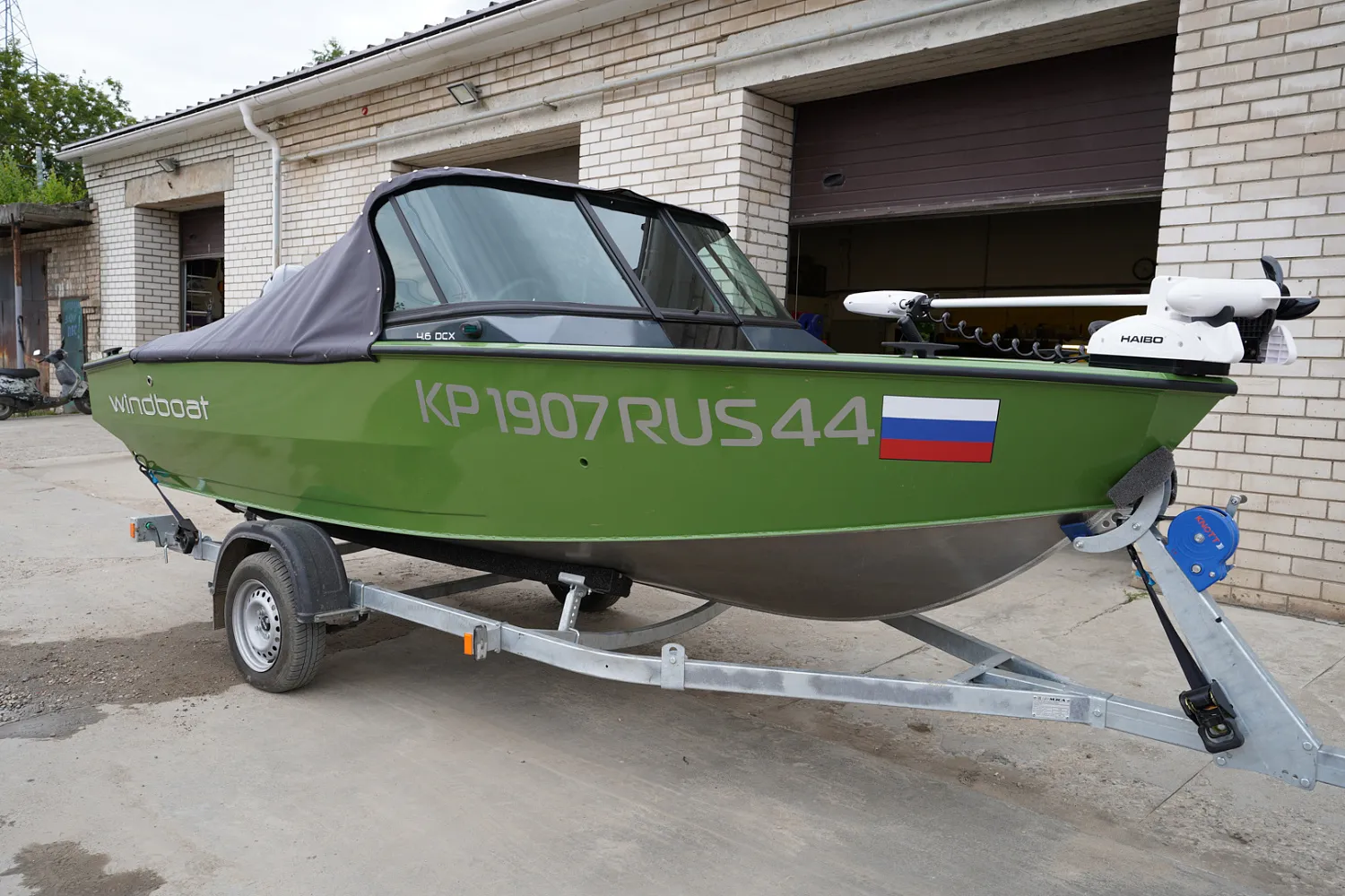 (2024) Windboat 4.6 dcx