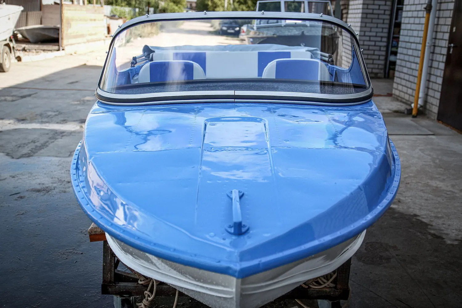 (2017) Неман 2 Ветровое стекло Элит и Ходовой тент (2017) Неман 2 Ветровое стекло Элит и Ходовой тент