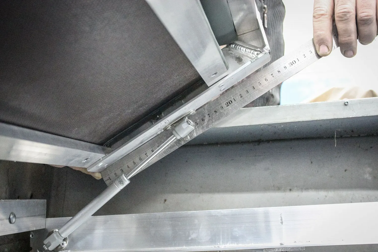 (2015) Обь 3 Ветровое стекло Премиум с боковиной Классик, покраска в камуфляж