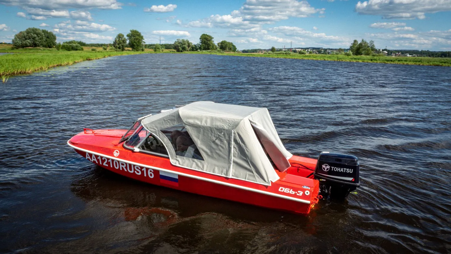 (2021) Обь 3 Ветровое стекло Элит с боковиной Классик, тент Ходовой, покраска в красный цвет