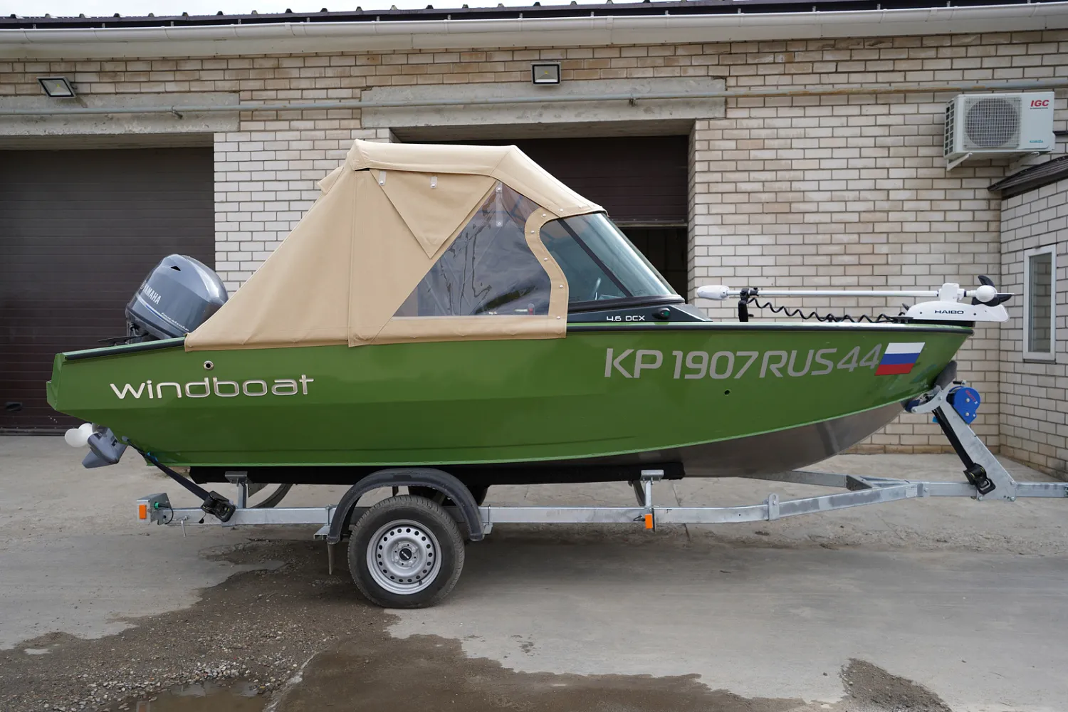 (2024) Windboat 4.6 dcx