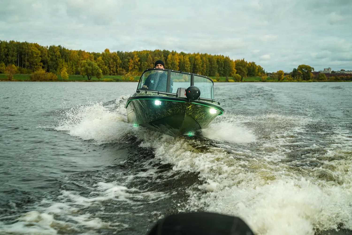 (2021) Крым Ветровое стекло Элит, тент Ходовой