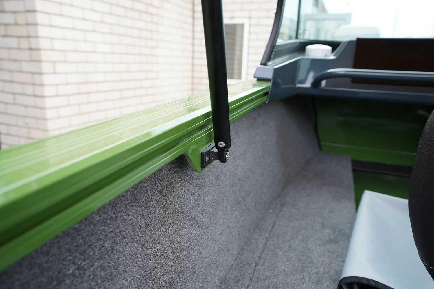 (2024) Windboat 4.6 dcx