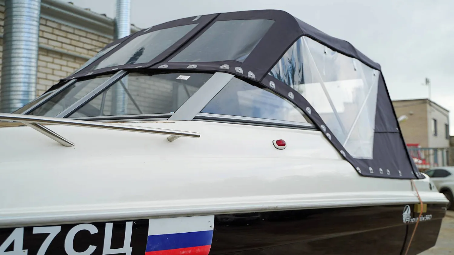 (2021) Феникс 560  Ветровое стекло Auto, Ходовой тент 