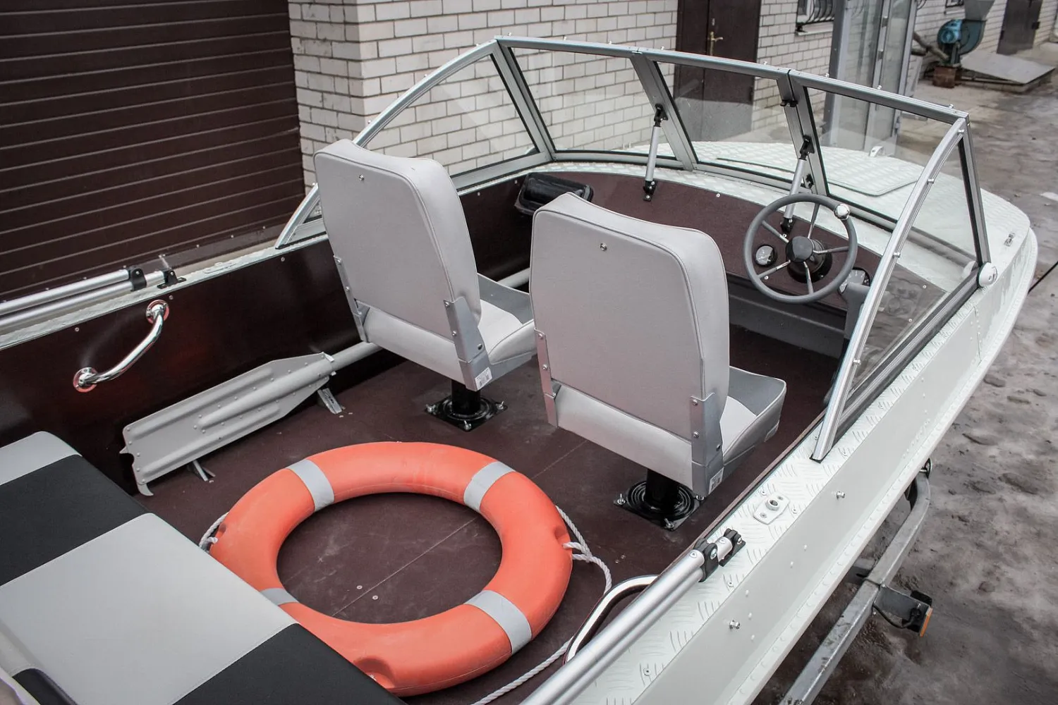 (2015) Обь 3 Ветровое стекло Премиум с боковиной Классик, тент Ходовой