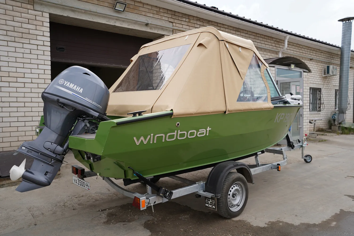 (2024) Windboat 4.6 dcx