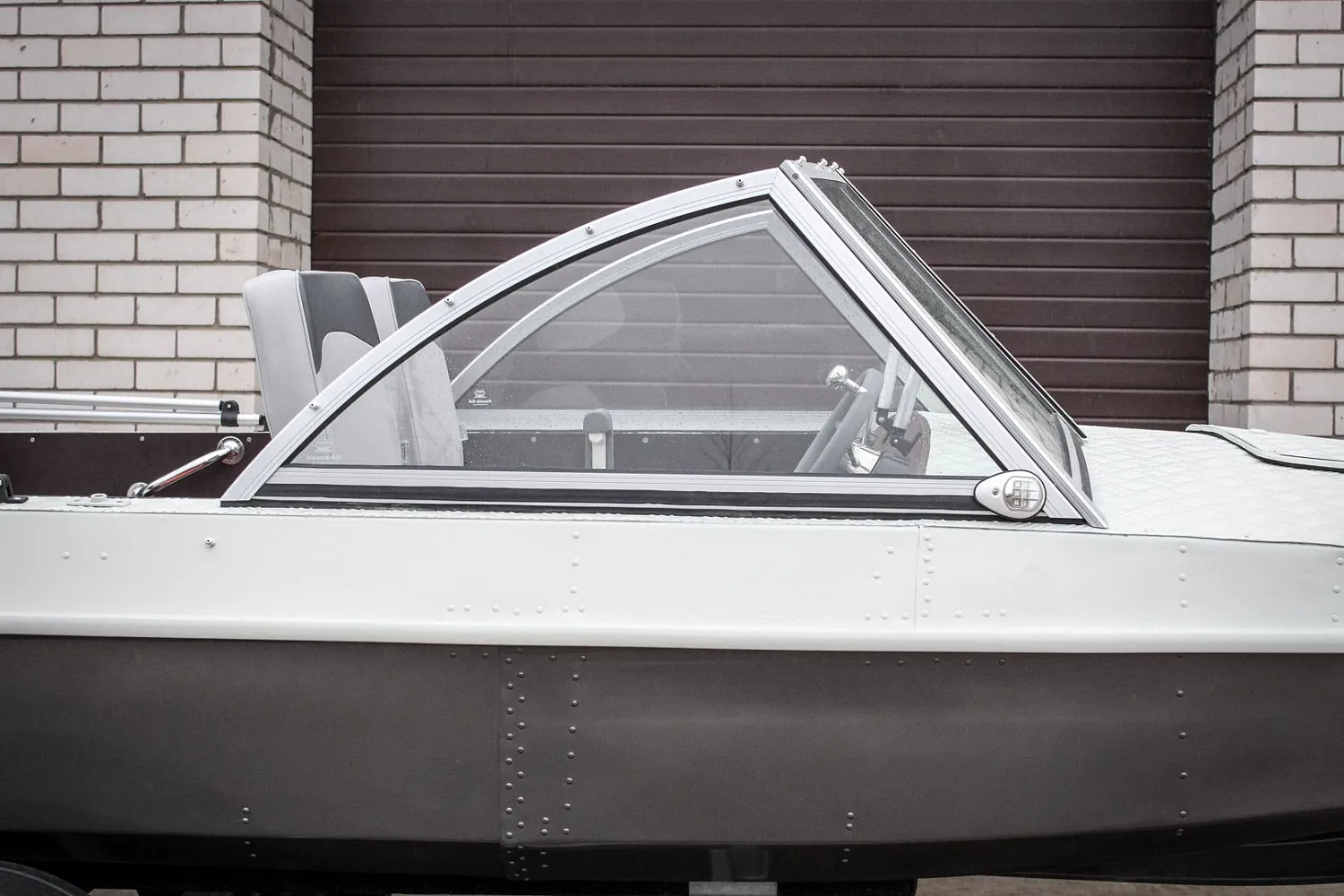 (2015) Обь 3 Ветровое стекло Премиум с боковиной Классик, тент Ходовой