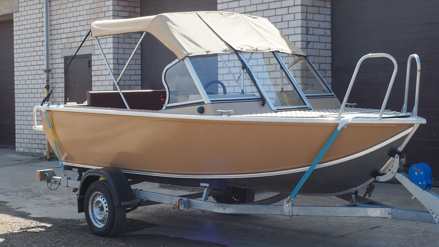 (2023) Realcraft 440 2023 г.в Тент ходовой