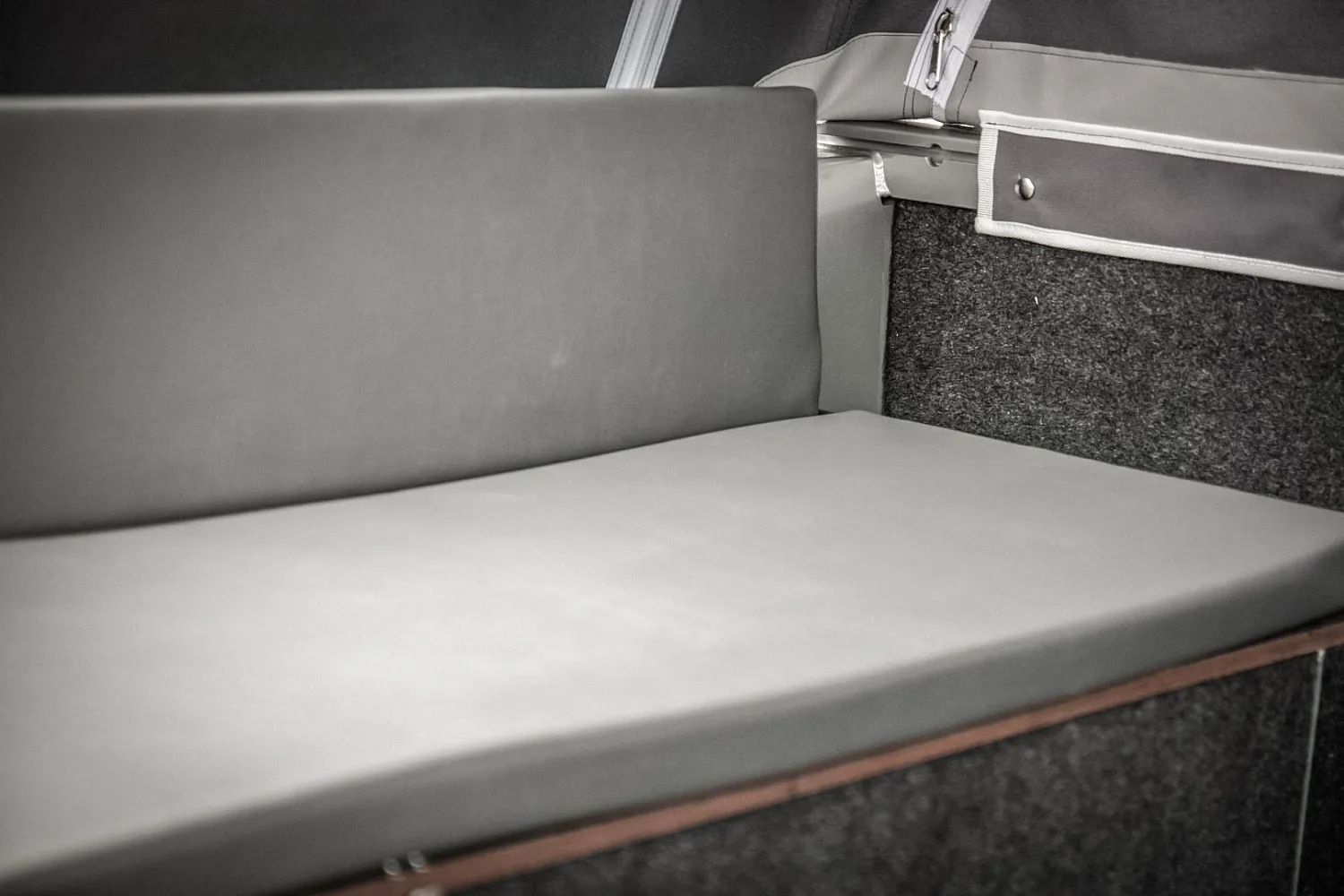 (2017) Волжанка 46 Фиш тент ходовой и носовой