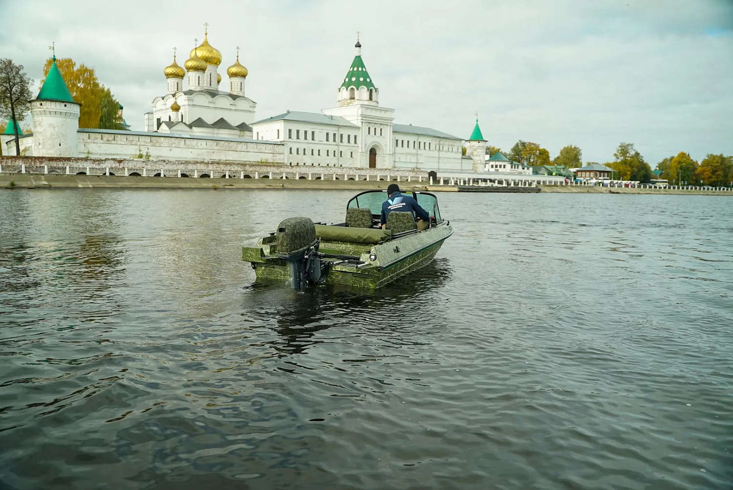 (2021) Крым Ветровое стекло Элит, тент Ходовой