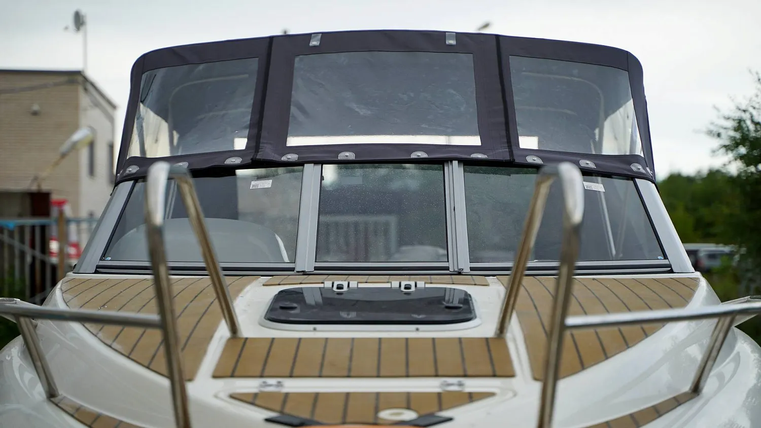 (2021) Феникс 560  Ветровое стекло Auto, Ходовой тент 