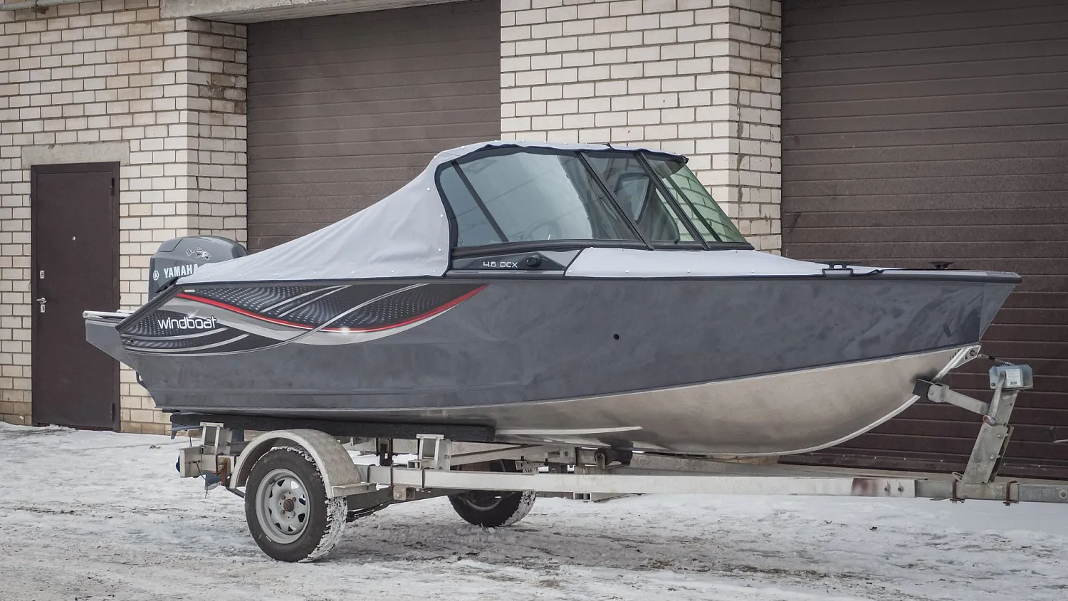 (2022) Windboat 4.6 DCX Ходовой тент на заводское ветровое стекло Стояночный и Носовой тенты