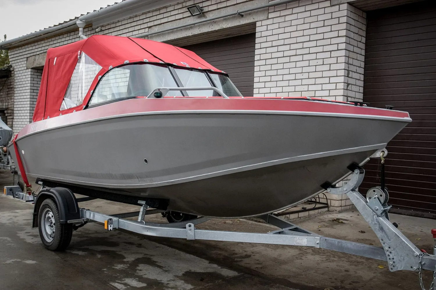 (2017) Yava 470 Ходовой и носовой тенты