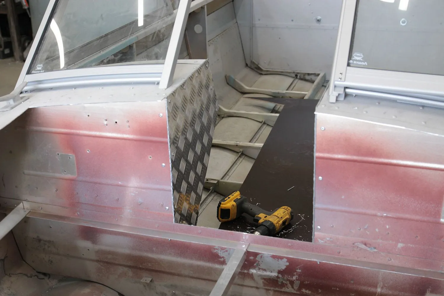 (2019) ОБЬ 3М Ветровое стекло Премиум с боковиной Классик, Платформа фиш