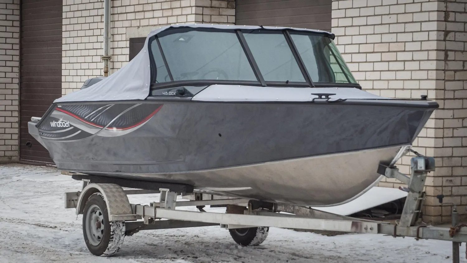 (2022) Windboat 4.6 DCX Ходовой тент на заводское ветровое стекло Стояночный и Носовой тенты