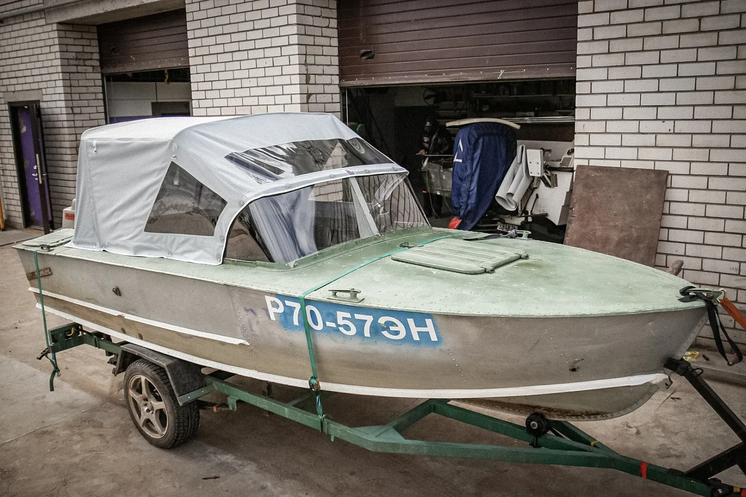 (2017) Прогресс 2 Заводское ветровое стекло и Ходовой тент