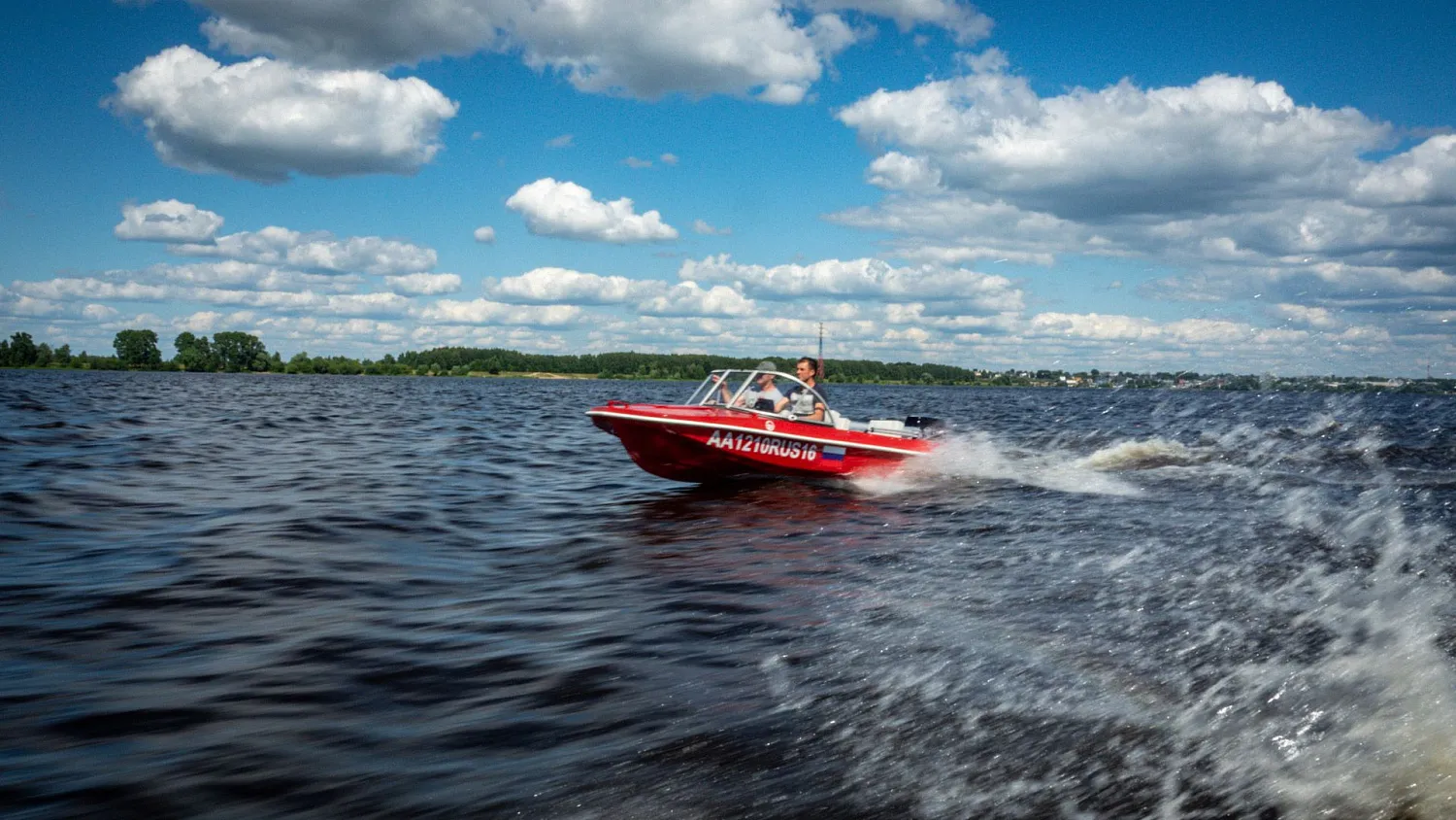 (2021) Обь 3 Ветровое стекло Элит с боковиной Классик, тент Ходовой, покраска в красный цвет