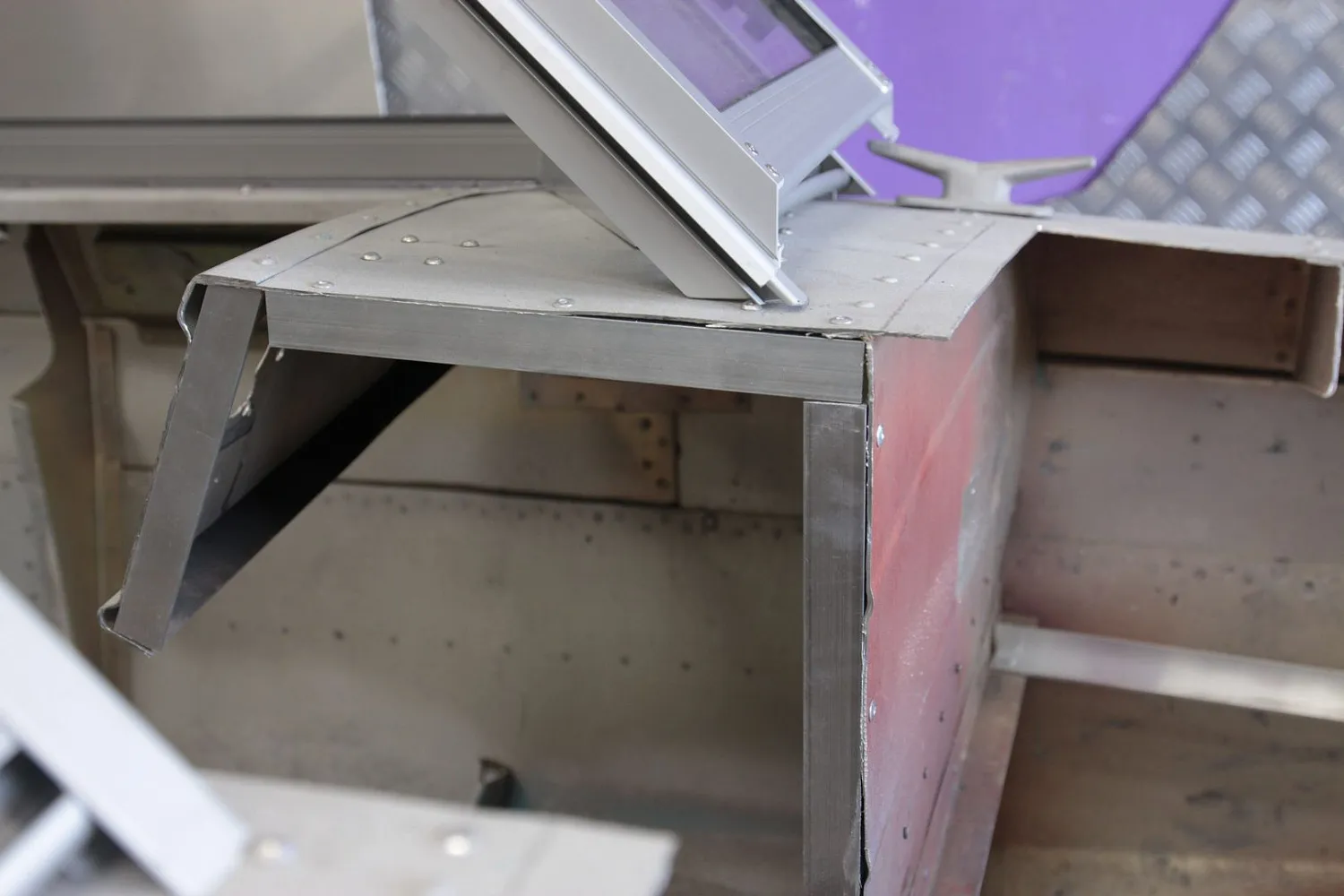 (2019) ОБЬ 3М Ветровое стекло Премиум с боковиной Классик, Платформа фиш