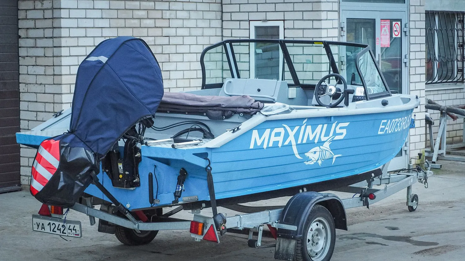 (2023) Неман 450 DC Ветровое стекло Auto
