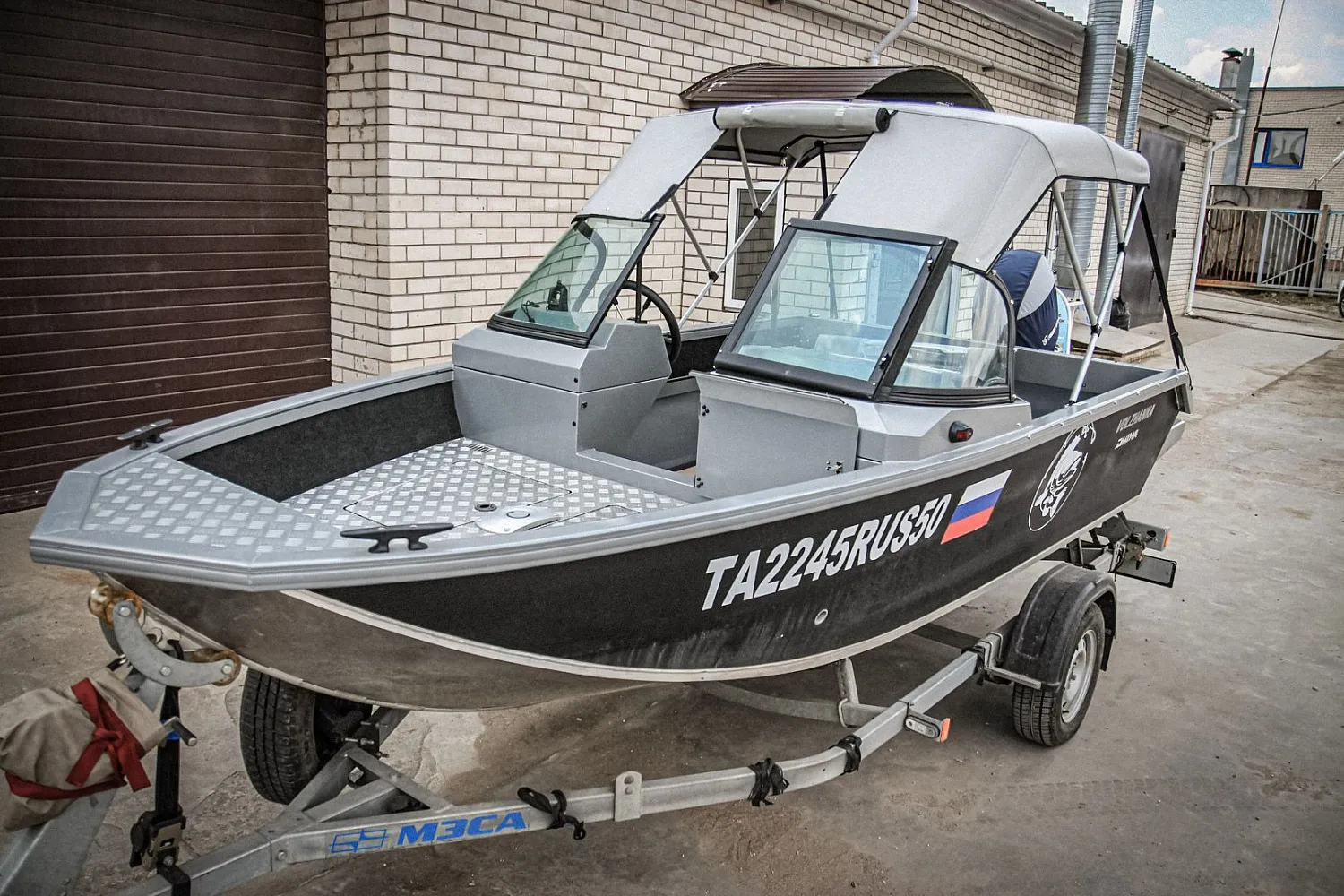 (2021) Волжанка 46 Фиш 2020 г.в Ходовой тент