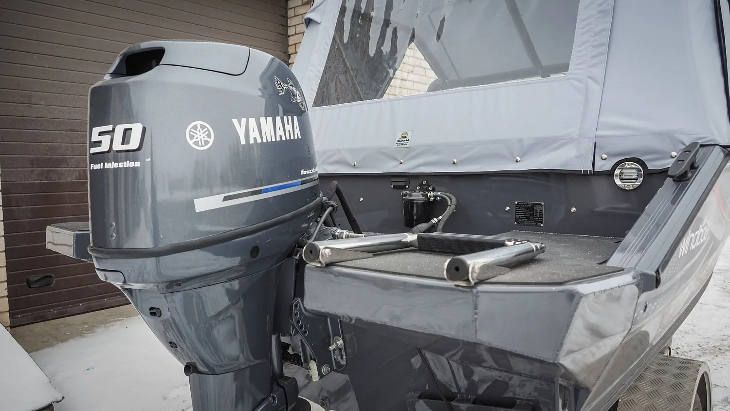 (2022) Windboat 4.6 DCX Ходовой тент на заводское ветровое стекло Стояночный и Носовой тенты