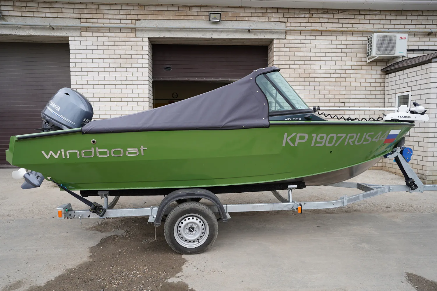 (2024) Windboat 4.6 dcx