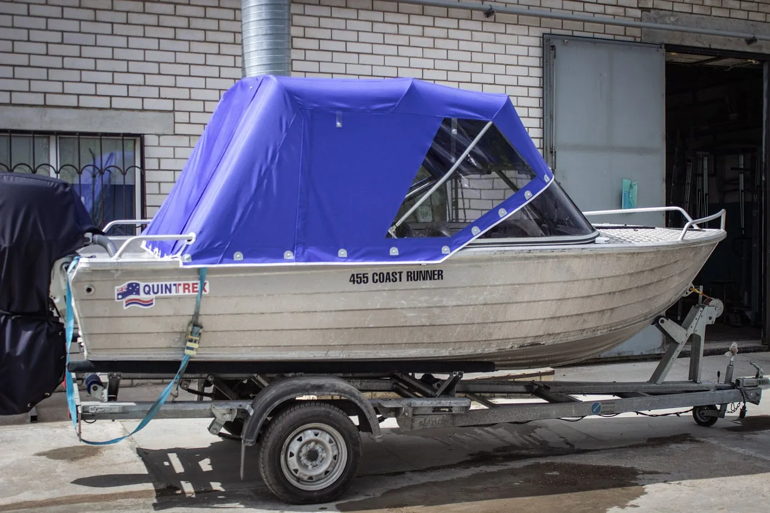 (2018) Quintrex 455 от 2015 года тент ходовой и транспортировочный