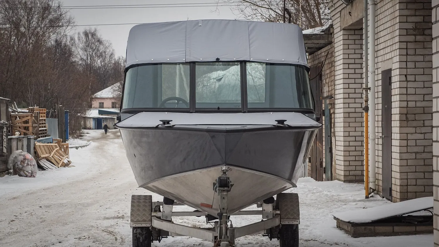 (2022) Windboat 4.6 DCX Ходовой тент на заводское ветровое стекло Стояночный и Носовой тенты
