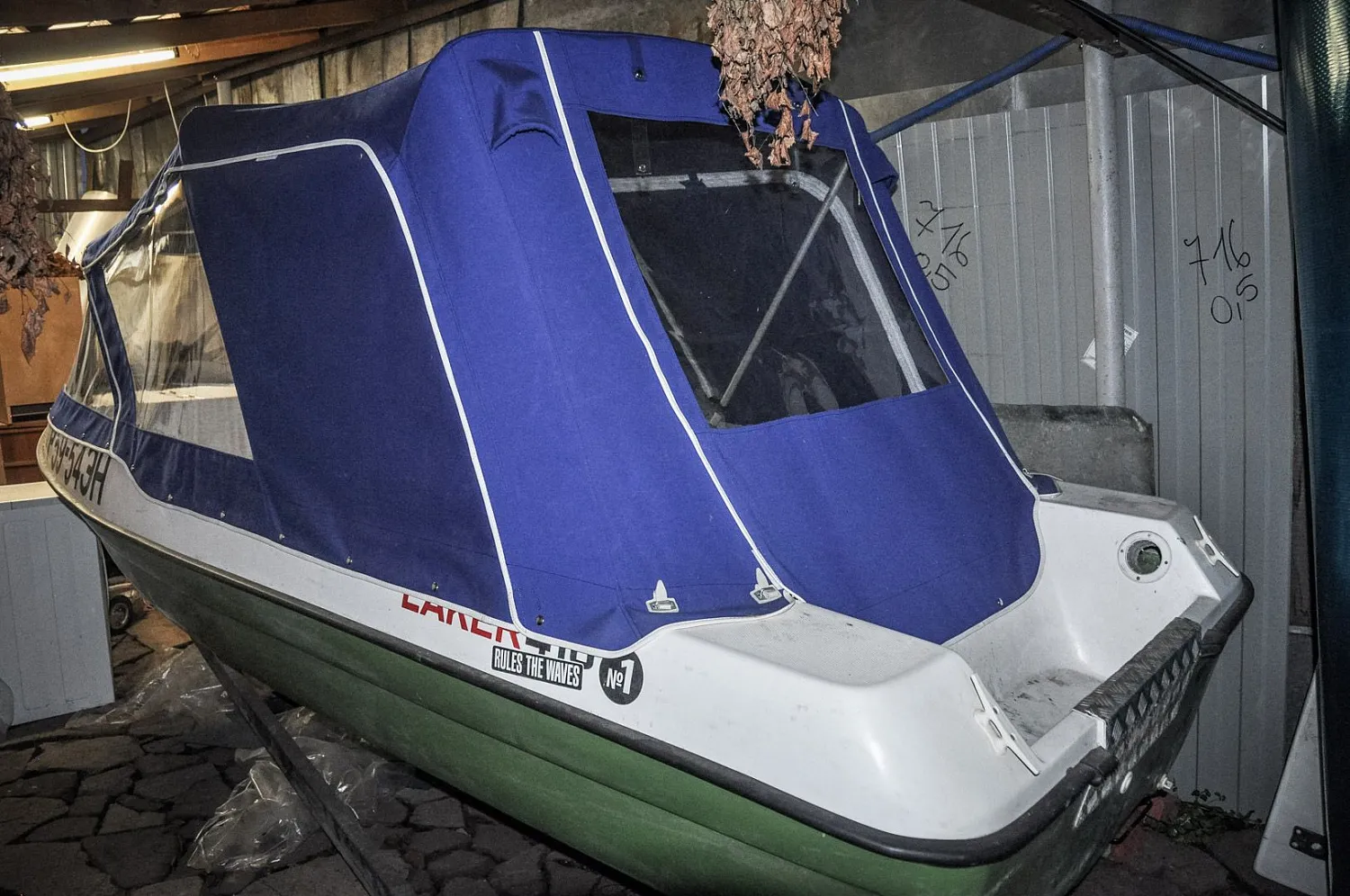 (2014) Nissamaran Laker 410 Ходовой тент