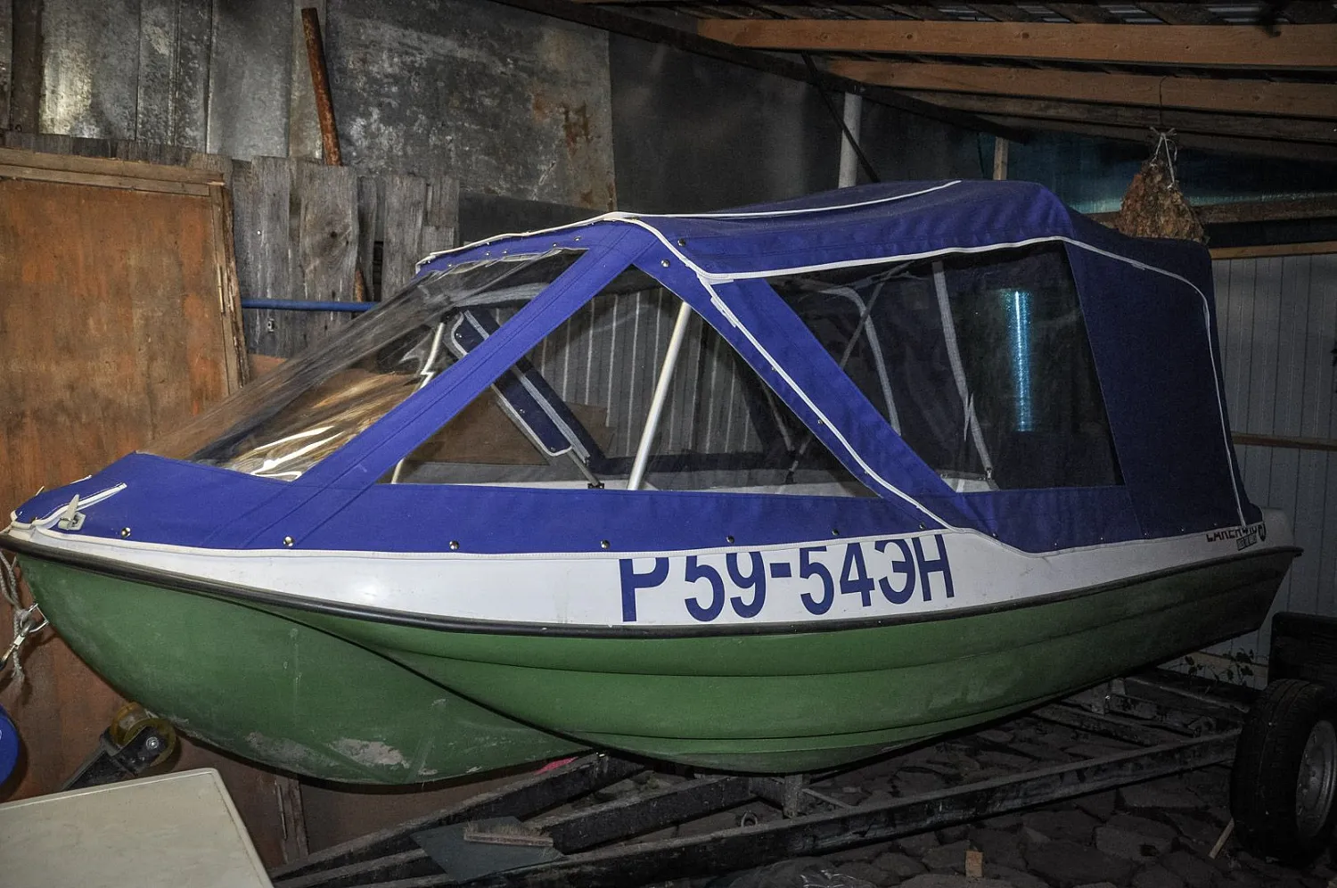 (2014) Nissamaran Laker 410 Ходовой тент