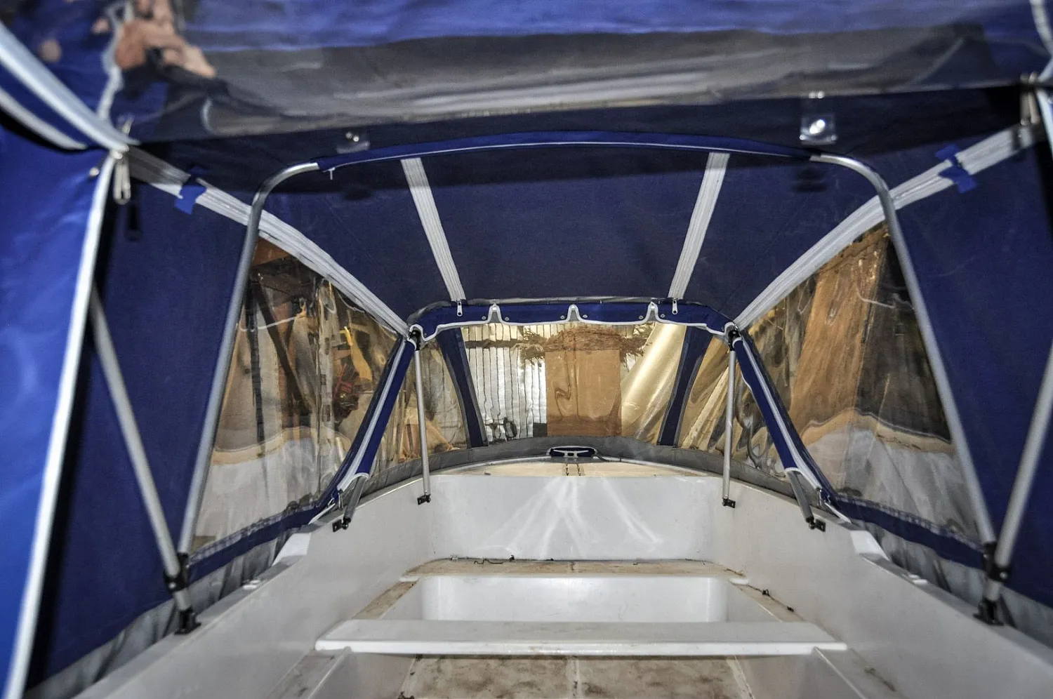 (2014) Nissamaran Laker 410 Ходовой тент