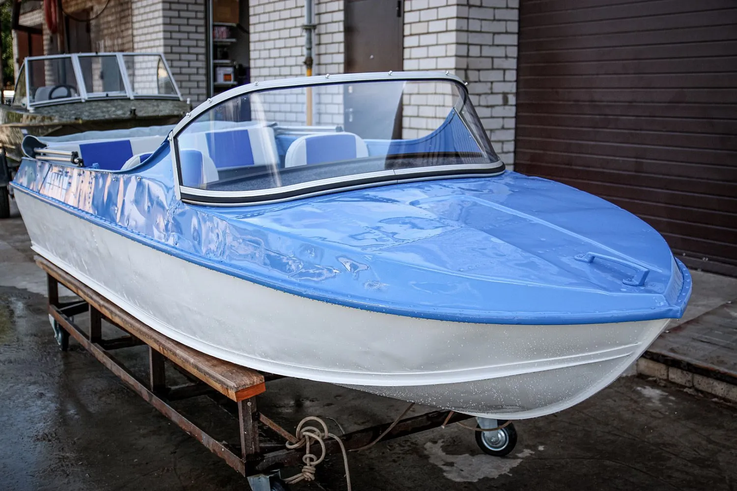 (2017) Неман 2 Ветровое стекло Элит и Ходовой тент (2017) Неман 2 Ветровое стекло Элит и Ходовой тент