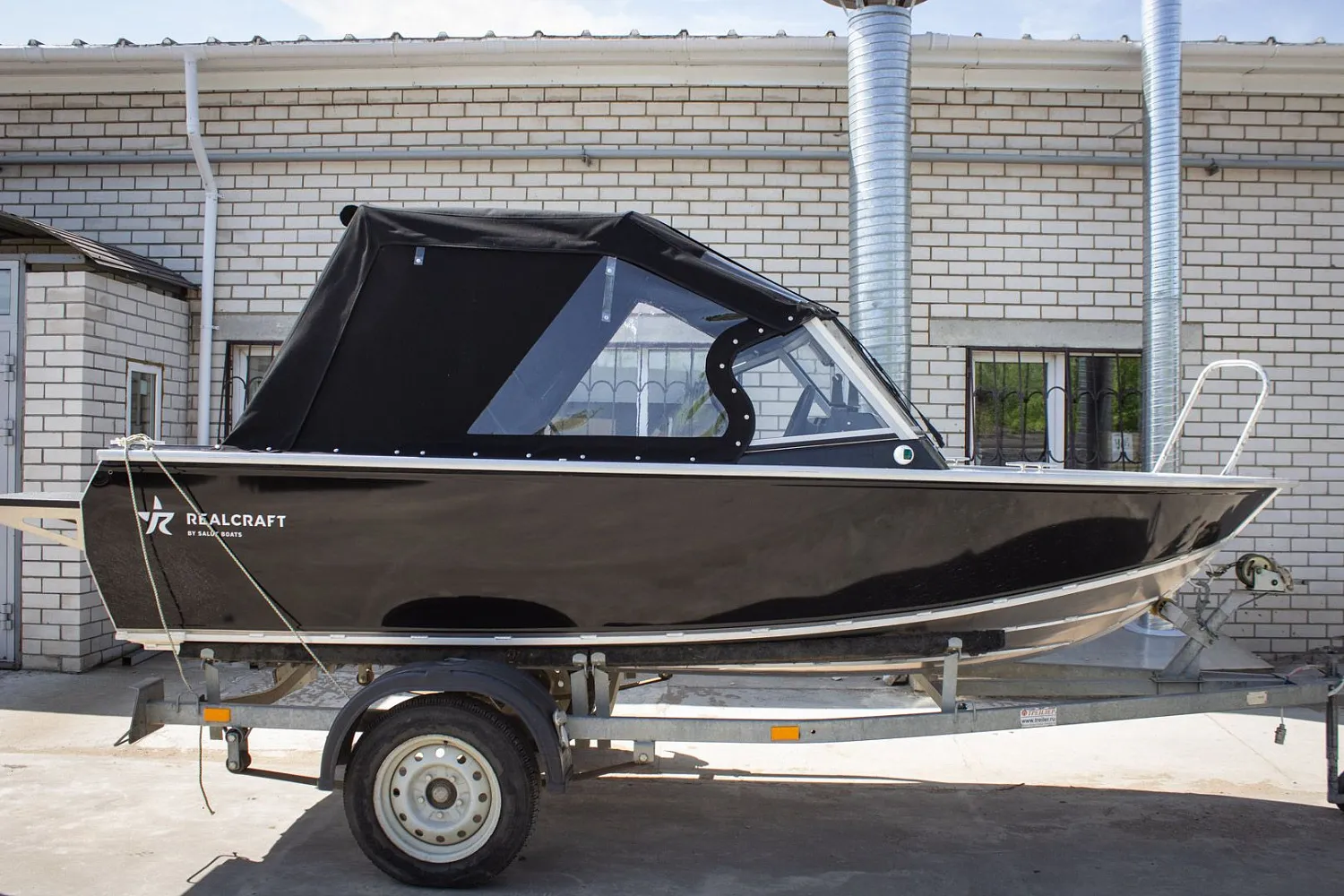 (2018) RealCraft 470 Ходовой тент и дуги