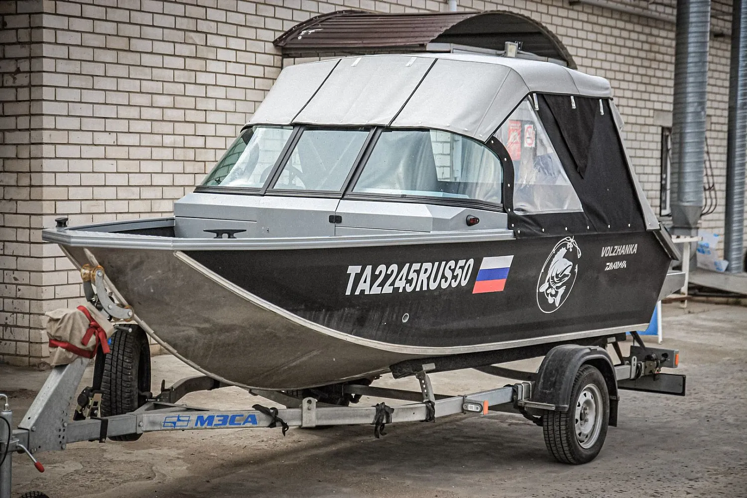 (2021) Волжанка 46 Фиш 2020 г.в Ходовой тент