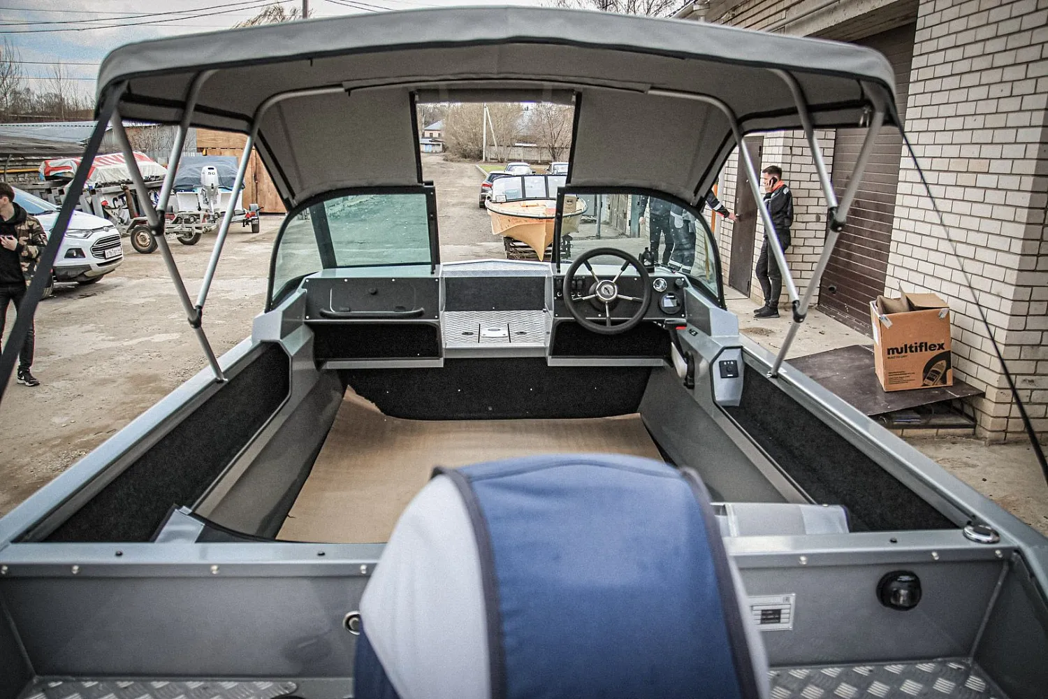 (2021) Волжанка 46 Фиш 2020 г.в Ходовой тент