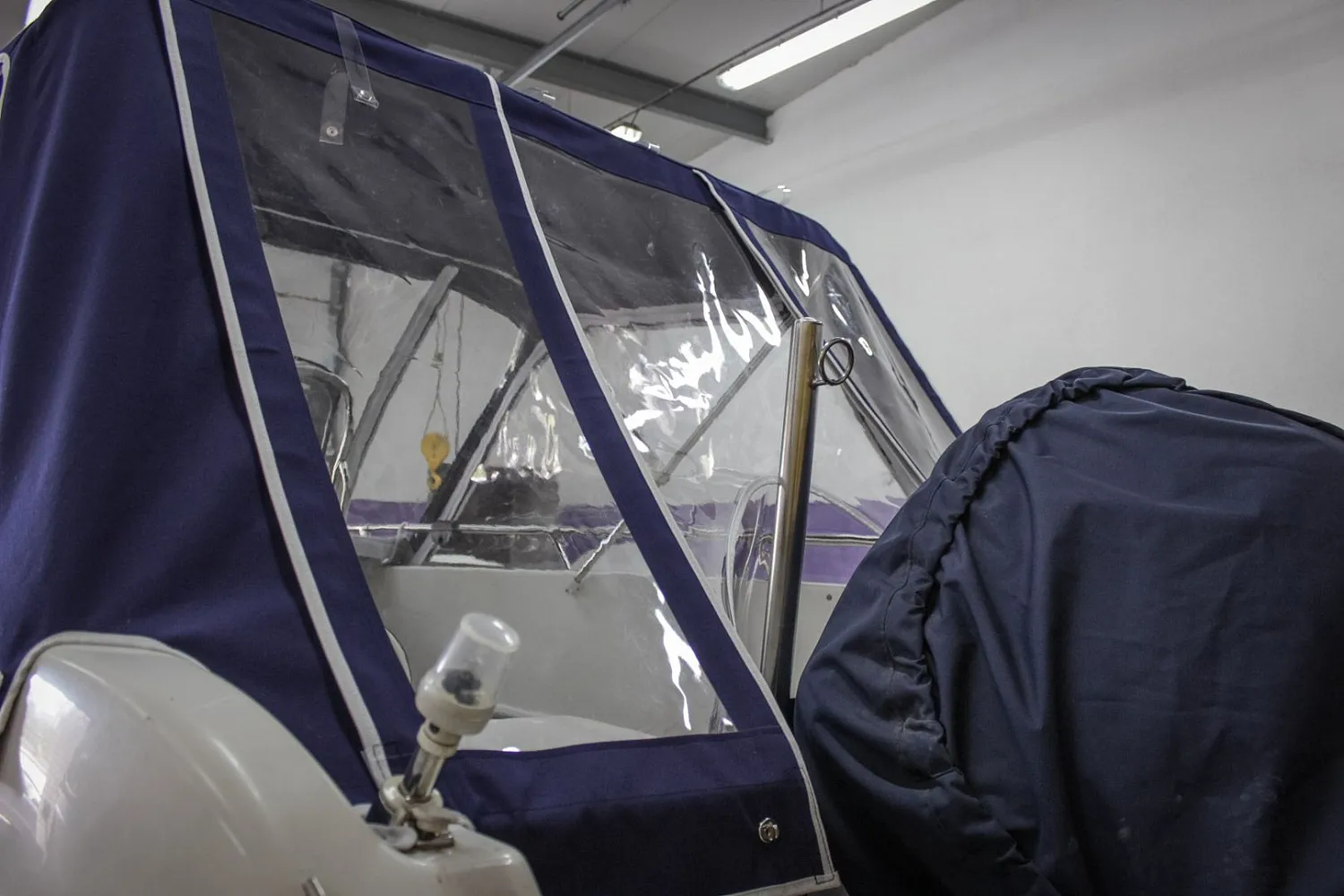 (2015) Pragmatic Fisherman 540 Тент ходовой и транспортировочный