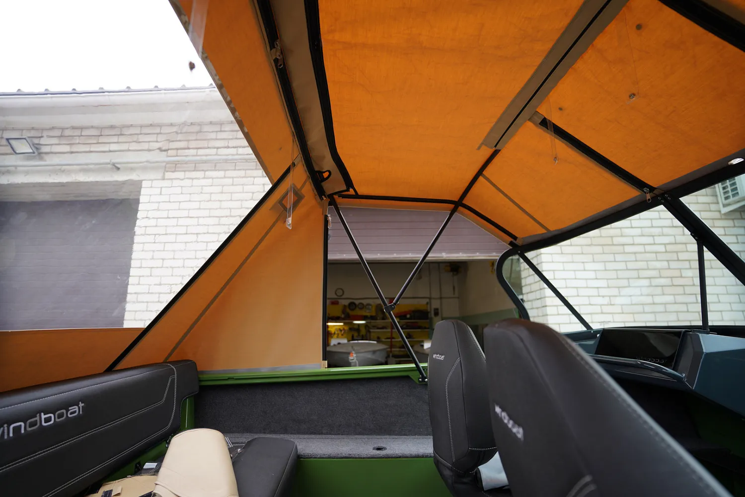 (2024) Windboat 4.6 dcx