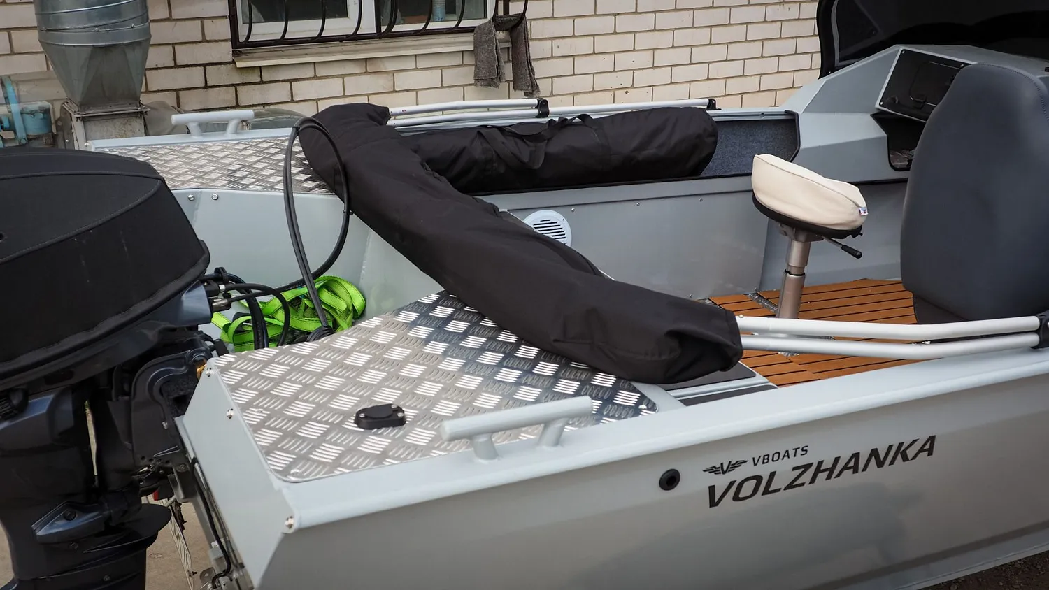 (2023) Волжанка 44 фиш 2022 г.в Ходовой тент