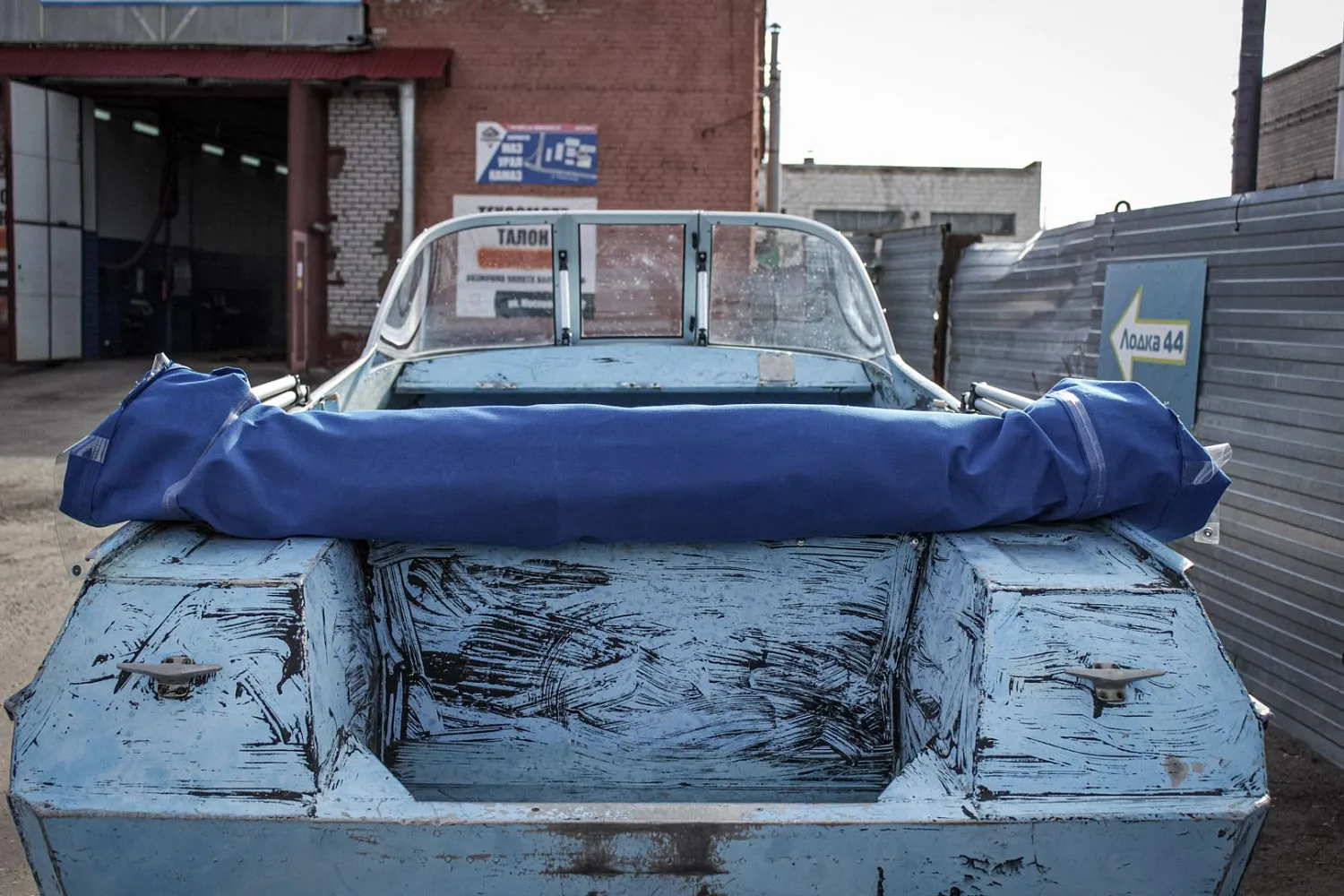 (2015) Неман 2 Ветровое стекло Элит и тент Ходовой (не серийные)