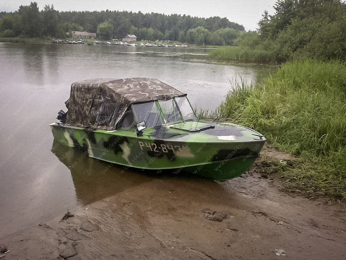 (2009) Прогресс 4 Заводское ветровое стекло Покраска лодки