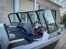 Ветровое стекло «AUTO» Фиш