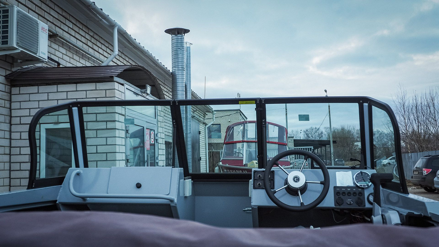 (2023) Неман 450 DC Ветровое стекло Auto